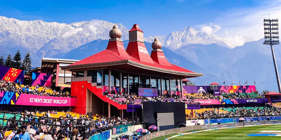 Gurgaon to Dharamshala Tempo Traveller