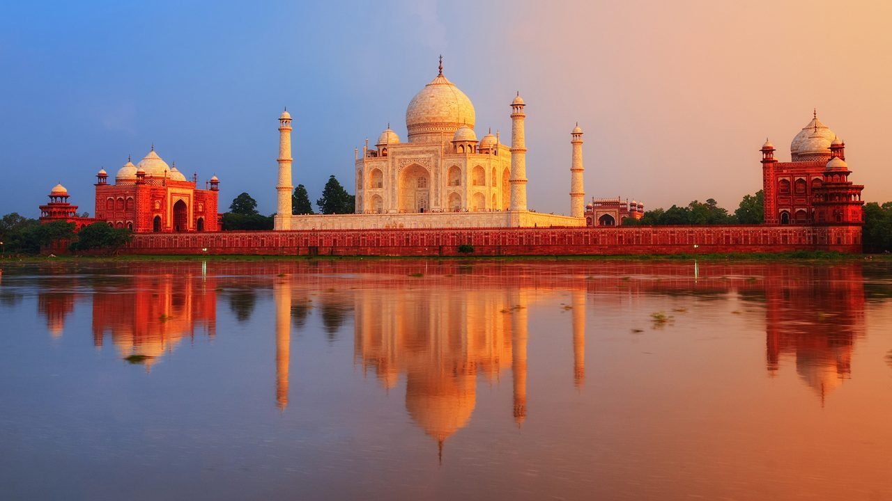 Tempo Traveller rental and taxi service in Uttar Pradesh