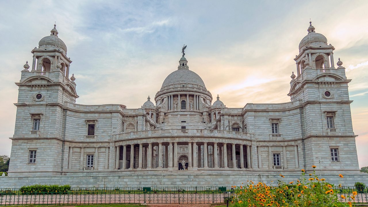Tempo Traveller rental and taxi service in West Bengal
