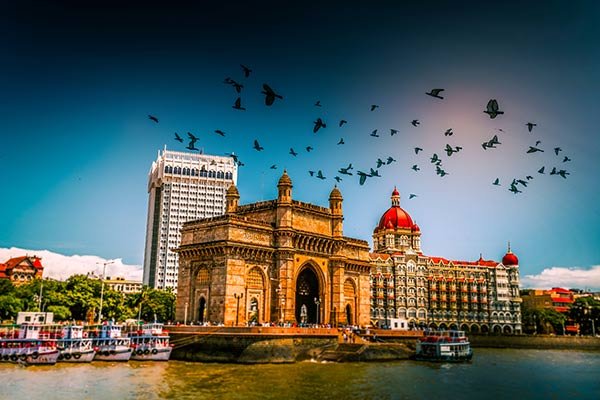 Tempo Traveller rental and taxi service in Maharashtra